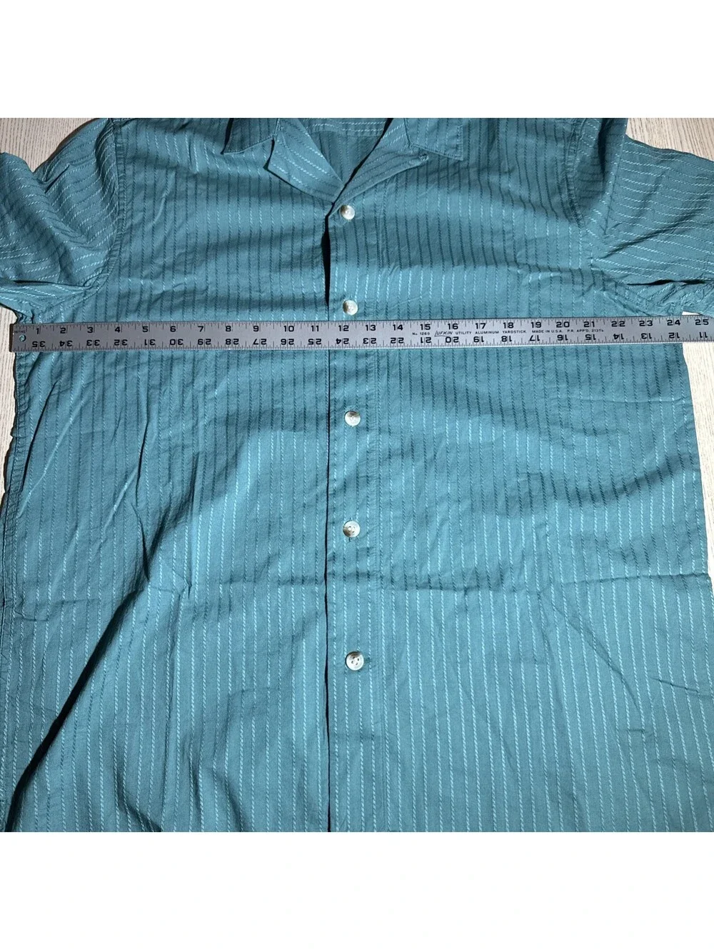 Banana Republic Factory Men's Large Green Striped Short Sleeve Camp Shirt Button